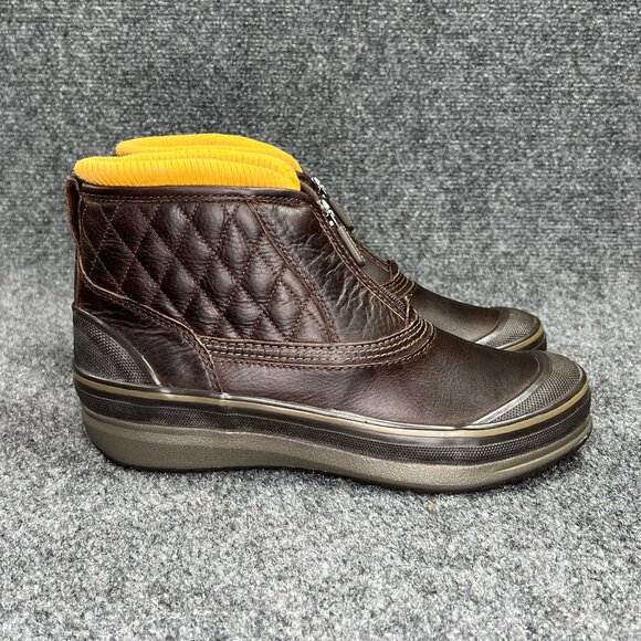 Clarks Muckers Boots Women's Size 8 Brown Leather Quilted Zip Waterproof Ankle - Picture 1 of 13